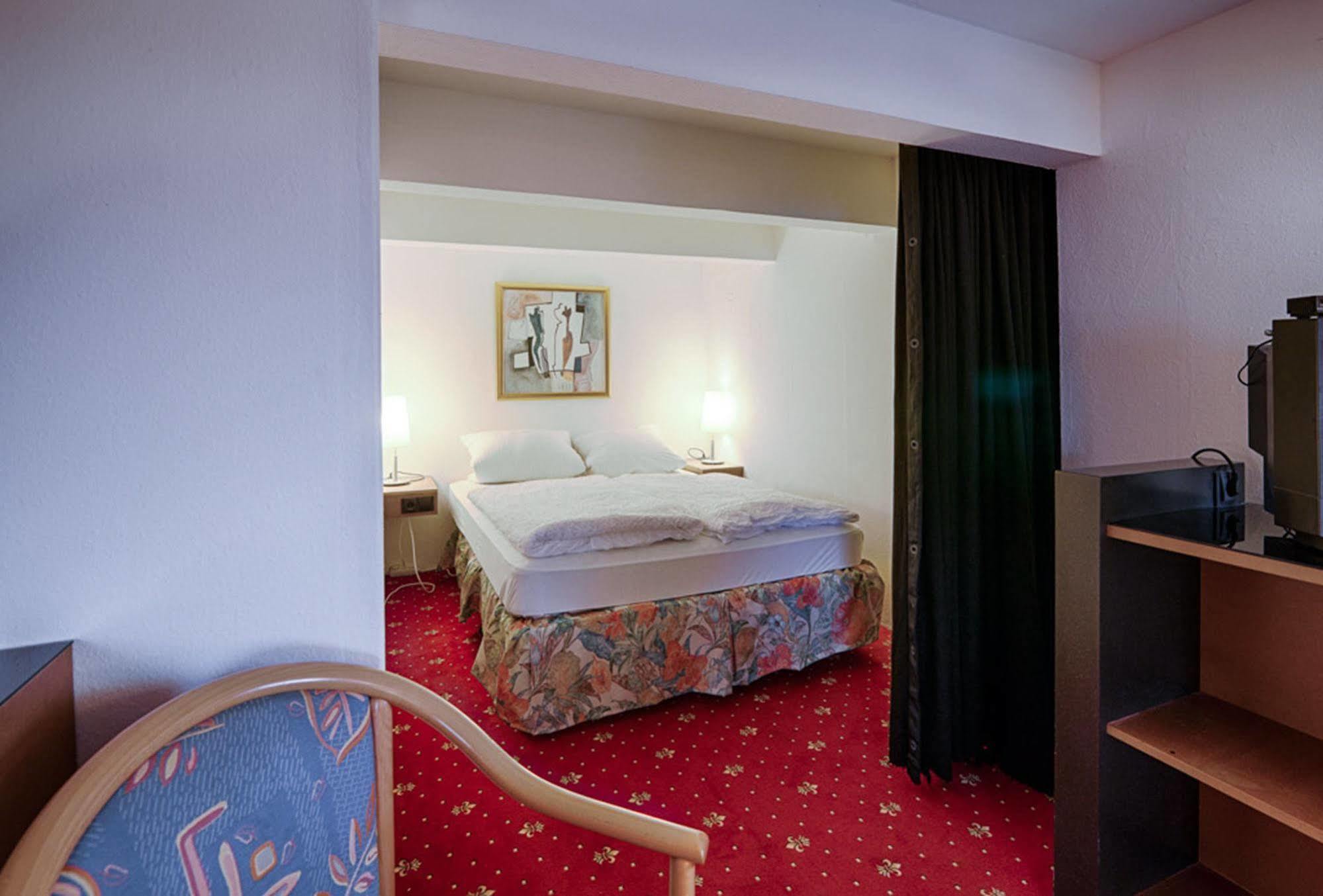 Hotel Dallgow Exterior foto